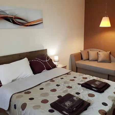 Apartahotel Enjoy Studios&lovely Park